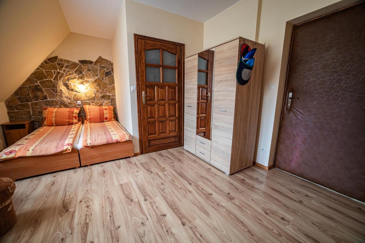 Noclegi U Ilony Czarna Gora Exterior photo
